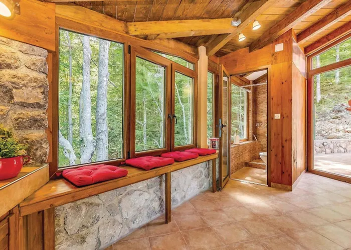 Stunning In With Kitchen Bribir (Primorje-Gorski Kotar)