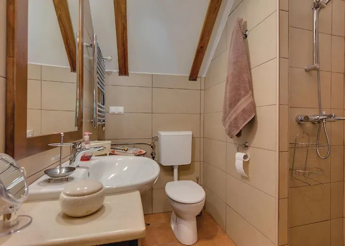 Stunning In With Kitchen *