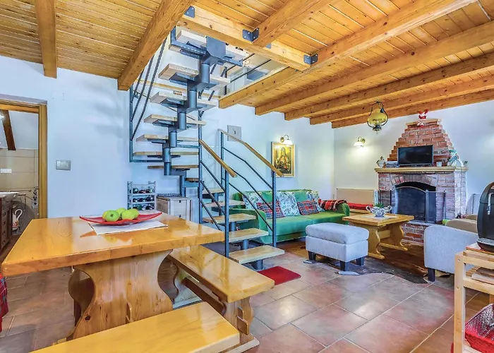 Stunning In With Kitchen Bribir (Primorje-Gorski Kotar)